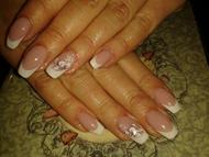 Francia akril virággal