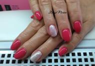 épített zselé és gél lakk