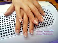 Best Nails - zselés körömerősítés