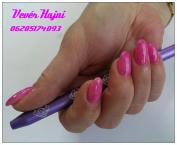 Rózsaszín színében mintás