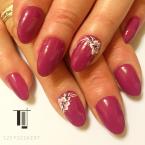 Best Nails - Flowers in sangria