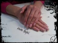 A nude köröm még mindig hódít