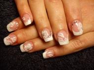 Menyasszonyi körörm