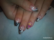 díszítés akrillal és zselével..