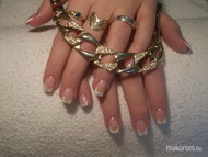 klasszikus arany-ezüsttel