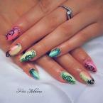 Best Nails - vidám ombre műköröm 