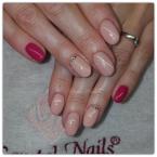 Saját köröm erősítése