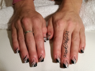 Fekete mintás kocka