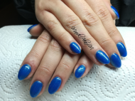 Kék csillámos mandula