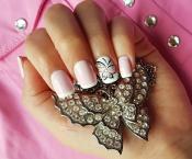 Best Nails - Pillangó