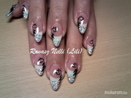 akrillal díszített