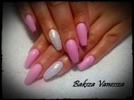 egyszervú szarv design