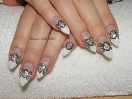 akrillal díszített