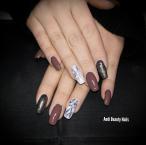 Zselés építés diszitéssel