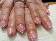 Best Nails - pöttyös