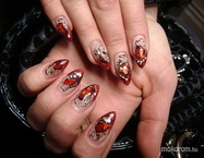 Nikim mindent bele körme