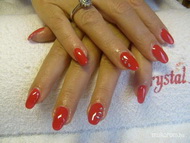 Bea mindig piros körme