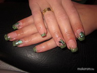 Niki tavaszi körmöskéi