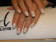 akrillal díszített