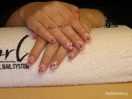 egymozdulat díszítés