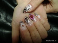 Imádom Petrus körmeit