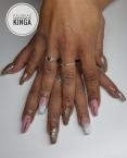 Babyboomer arannyal és pinkkel