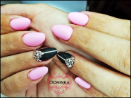 Pink és fekete