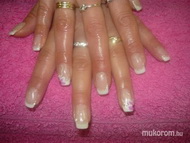 kozmetikus kolleginának