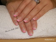 zselével díszített