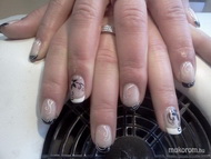 Saját köröm zselésen akril mintával