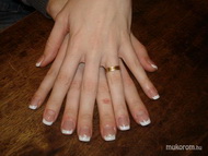 zselés köröm francia véggel 