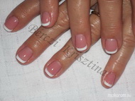 lenövésmentes francia körömerősítés