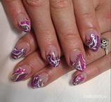 Gina mindent bele körme