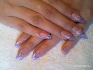 Épített zselés köröm