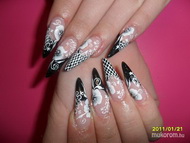 Akril díszítéssel