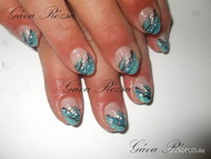 Ilyen apró körmökre is lehet díszíteni