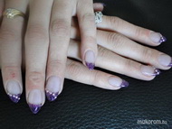 Lila csillám strassz kövekkel