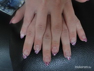 Rózsaszín csillám strassz kövekkel