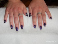 csillámos lila kövekkel