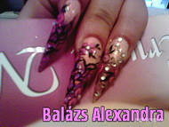 Best Nails - virágos