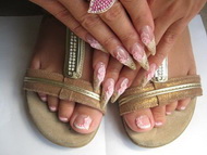 Best Nails - zselés köröm porci virággal