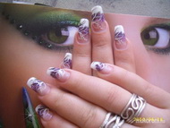 csillámos zselé és lakk díszítés