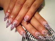 Best Nails - hegyes