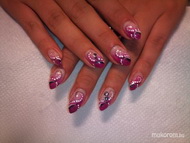 zselés tűs díszítéssel