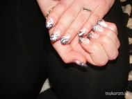 Épített zselés köröm színes véggel