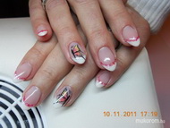 Zselé akrillal és kagylóval