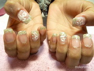 Best Nails - porcelán virággal