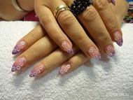 Best Nails - flitterekkel díszítve