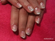 Anitának  ünnepi és csillogós GL