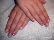 Saját köröm megerősítése zselével